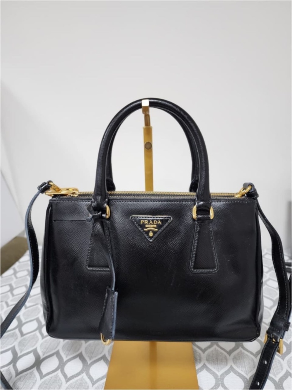 Authentic Prada Saffiano Patent Leather Galleria Double Zip Small Tote Black